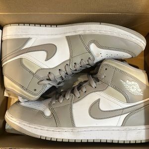 Air Jordan 1 mid , light grey, 8.5 , used